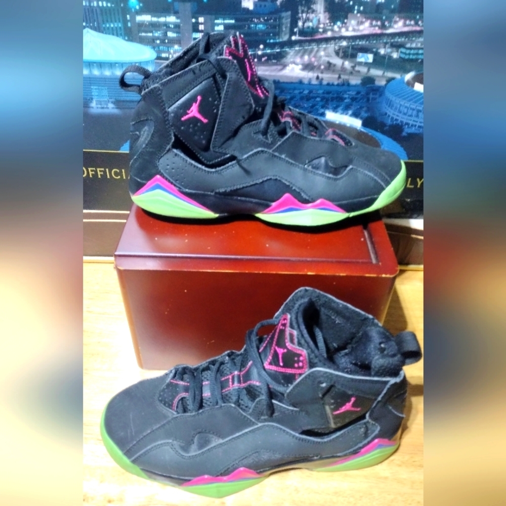 Jordan True Flight GG / Size 5.5 kids